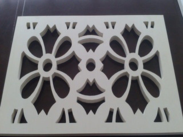 Witte Gesloten van de het Schuimraad van Celpvc Celuka Glanzende Anti UV voor Scherpe Decoratie